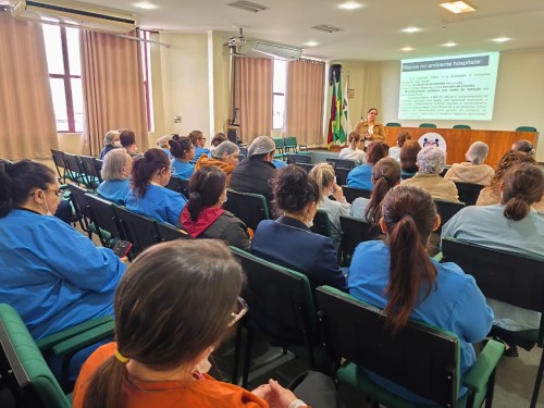 Profissionais do Hospital Santa Terezinha particip